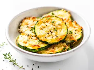 crispy baked parmesan zucchini chips - featured image